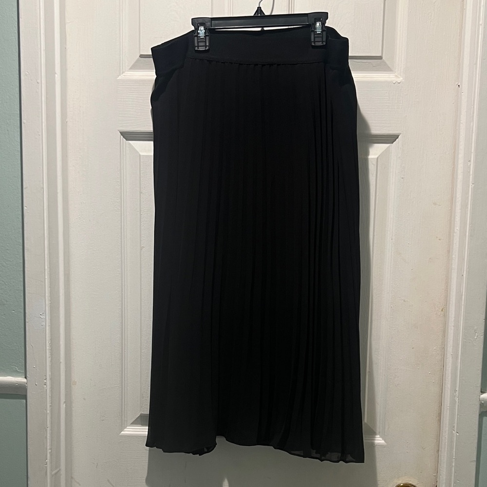 DKNY Black Pleated Midi Skirt